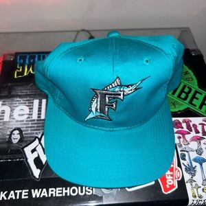 Vintage Florida marlins snap back